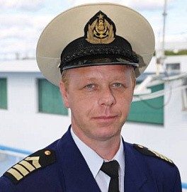 Капитан теплохода «Константин Федин» Зотов Владимир Александрович